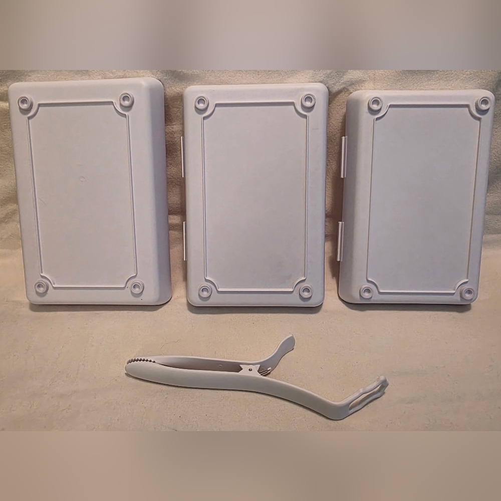 Pampered Chef Coating Trays and Tool Tongs - White - Picture 3 of 6